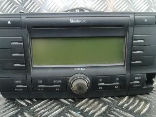 магнитола Skoda Octavia 2 поколение (A5) 2005, 1.9 л., D TDI PD, дизель, МКПП, универсал, VP4SBF18C815AF