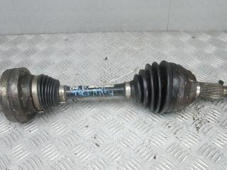 полуось передняя левая (приводной вал, ШРУС) Volkswagen Touareg 2 поколение 2011, 3.0 л., V6 TDI, дизель, АКПП, внедорожник 5 дв.