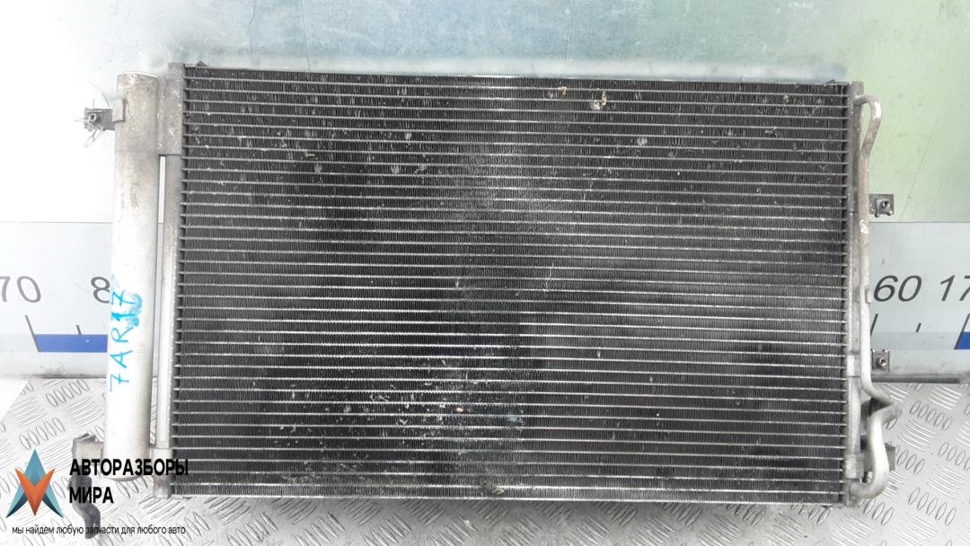 радиатор кондиционера Kia Cerato 1 поколение 2005, 1.6 л., бензин, МКПП, хетчбэк 5 дв., 976061M000 - фото №1