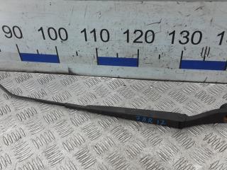 щеткодержатель (поводок стеклоочистителя, дворник) Kia Cerato 1 поколение 2005, 1.6 л., бензин, МКПП, хетчбэк 5 дв.