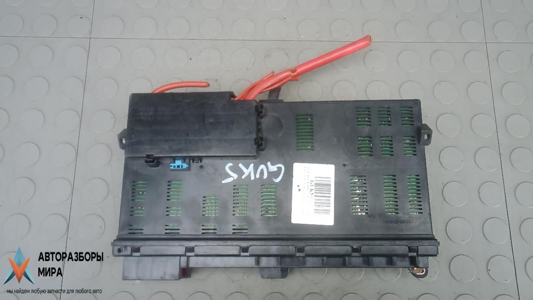 блок предохранителей Land Rover Range Rover 3 поколение 2002, 3.0 л., TD6, дизель, АКПП, внедорожник 5 дв., 518768024 - фото №1