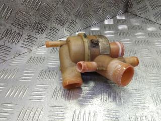 Корпус термостата дизельный Land Rover Discovery 3 поколение 2006, 2.7 л., TD V6, дизель, АКПП, внедорожник 5 дв., 1331447, 1357091, LR073372