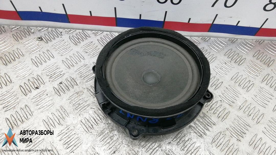 динамик двери Land Rover Discovery 4 поколение 2009, 3.0 л., SD V6, дизель, АКПП, внедорожник 5 дв., XQM500490 - фото №1