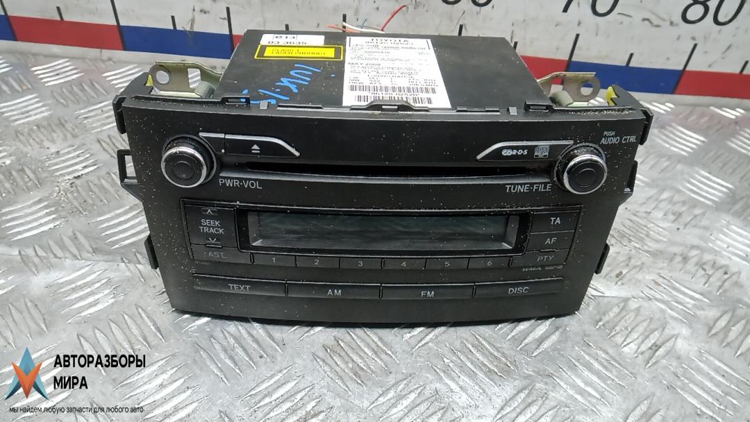 магнитола Toyota Auris 1 поколение 2008, 2.0 л., дизель, МКПП, хетчбэк 5 дв., 86120-02520 - фото №1
