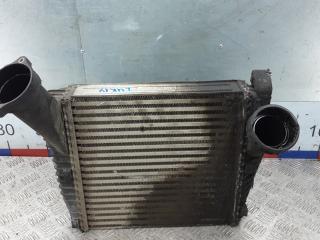 радиатор интеркулера Volkswagen Touareg 1 поколение 2004, 2.5 л., дизель, АКПП, внедорожник 5 дв.