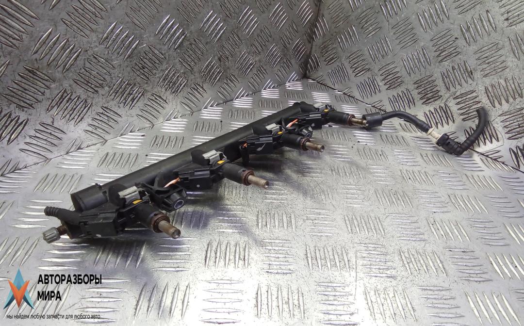 топливная рампа Peugeot 3008 1 поколение 2010, 1.6 л., бензин, МКПП, хетчбэк 5 дв. - фото №1