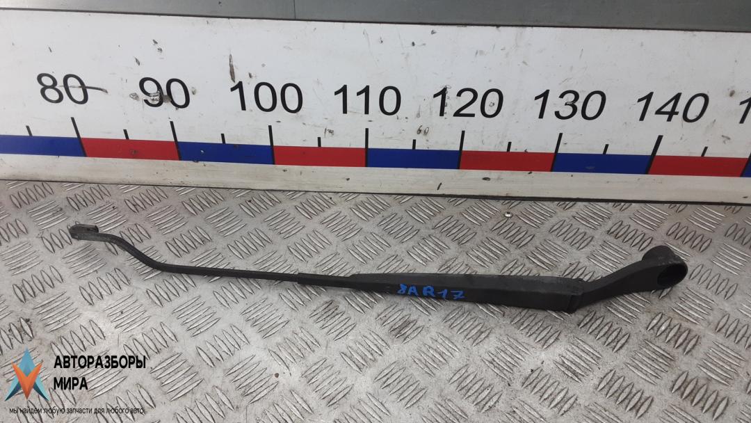 щеткодержатель (поводок стеклоочистителя, дворник) Kia Cerato 1 поколение 2005, 1.5 л., дизель, МКПП, хетчбэк 5 дв. - фото №1