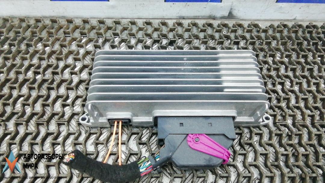 Усилитель музыки Audi A5 8T 2009, 2.7 л., дизель, вариатор, купе, 8T0035223AD - фото №1