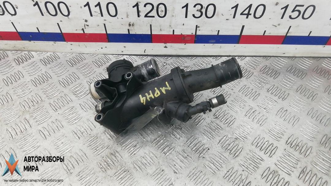 Корпус термостата дизельный Ford Kuga 1 поколение 2010, 2.0 л., дизель, МКПП, внедорожник 5 дв. - фото №1