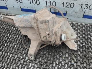 бачок омывателя Toyota RAV4 3 поколение (XA30) 2006, 2.2 л., дизель, МКПП, внедорожник 5 дв., 8531542270