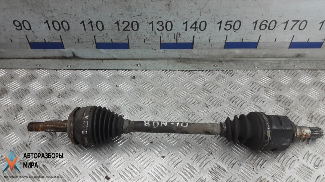 полуось передняя левая (приводной вал, ШРУС) Toyota Auris 1 поколение 2007, 1.4 л., D-4D, дизель, МКПП, хетчбэк 5 дв. - фото №1