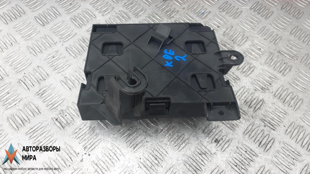 блок комфорта Audi A4 B8/8K 2010, 2.7 л., дизель, МКПП, седан, 0140376577 - фото №1