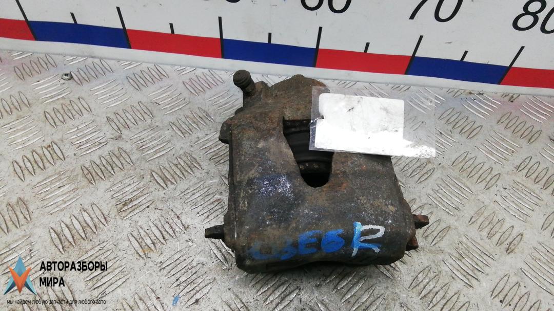 суппорт передний правый Volkswagen Bora 1 поколение 2004, 1.9 л., SDi, дизель, МКПП, седан, 1K0615124D - фото №1