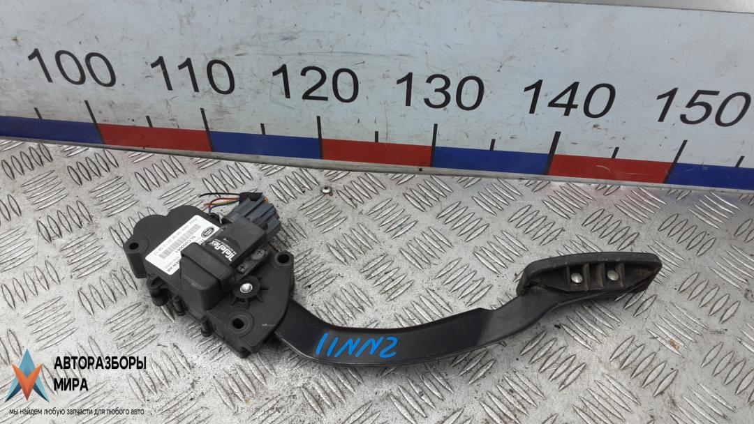 педаль Land Rover Discovery 3 поколение 2006, 2.7 л., TD V6, дизель, АКПП, внедорожник 5 дв. - фото №1