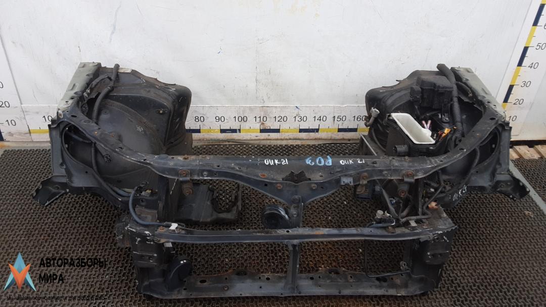 Передняя панель крепления облицовки (телевизор) Lexus GS 2 поколение 2001, 4.3 л., бензин, АКПП, седан - фото №1