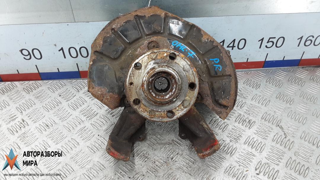 ступица передняя правая Volkswagen Caddy 3 поколение 2004, 2.0 л., дизель, МКПП - фото №1