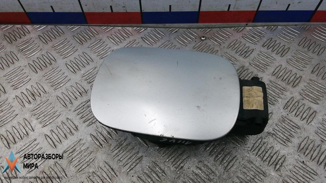 лючок топливного бака Volkswagen Phaeton 1 поколение 2007, 3.0 л., дизель, АКПП, седан - фото №1