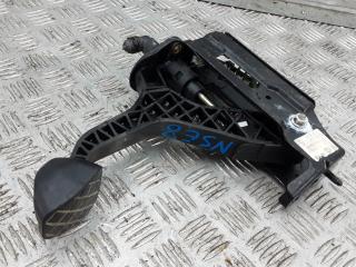 педаль Skoda Octavia 1 поколение (A4) 1999, 1.6 л., бензин, МКПП, хетчбэк 5 дв.