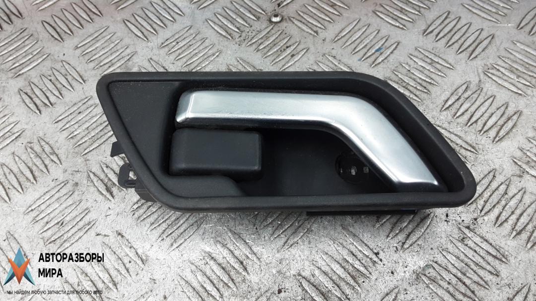 ручка внутренняя передняя правая Land Rover Freelander 2 поколение 2007, 2.2 л., D TD4, дизель, МКПП, внедорожник 5 дв. - фото №1