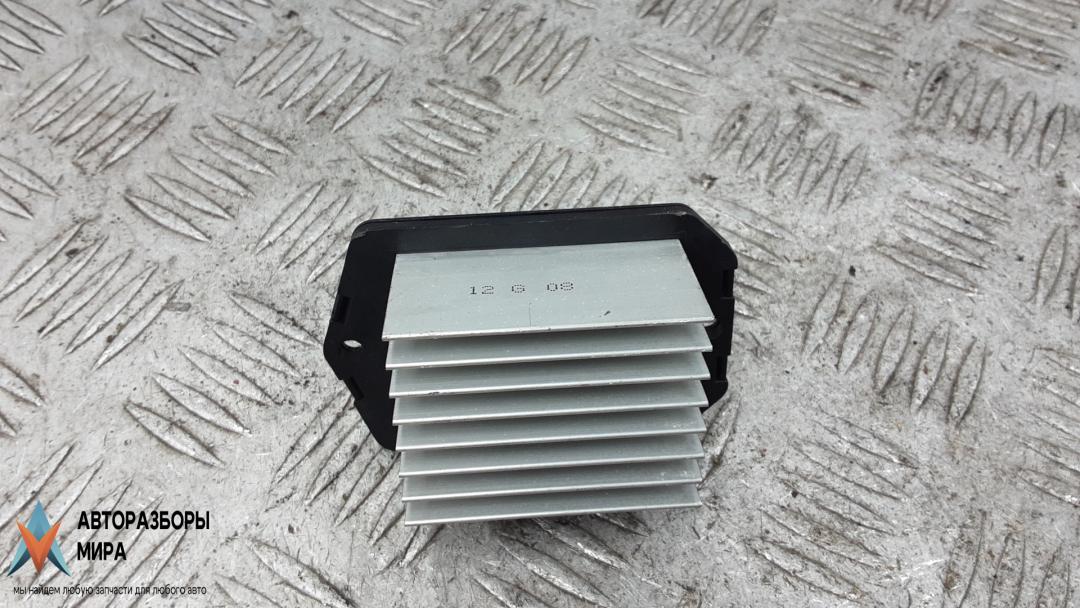 сопротивление печки Fiat Sedici 1 поколение 2006, 1.9 л., D Multijet, дизель, МКПП, хетчбэк 5 дв., 71743800 - фото №1