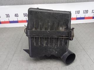корпус воздушного фильтра Toyota RAV4 3 поколение (XA30) 2006, 2.2 л., дизель, МКПП, внедорожник 5 дв., 1770026330