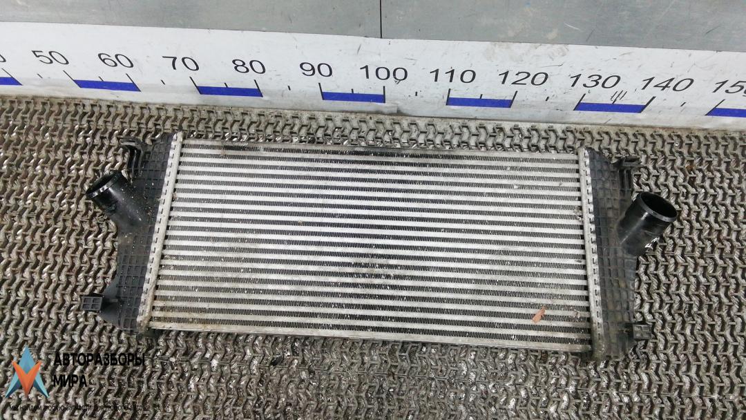 радиатор интеркулера Chrysler Voyager 5 поколение 2008, 2.8 л., дизель, АКПП, минивэн - фото №1