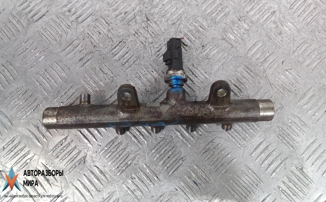 топливная рампа Renault Fluence 1 поколение 2012, 1.5 л., дизель, АКПП, седан, 0445214042, 8200347593 - фото №1