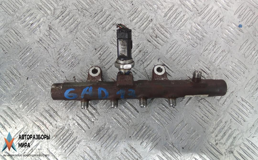 топливная рампа Renault Megane 3 поколение 2011, 1.5 л., дизель, МКПП, хетчбэк 5 дв., H8200704217 - фото №1