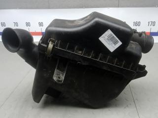 корпус воздушного фильтра Toyota RAV4 3 поколение (XA30) 2005, 2.0 л., дизель, МКПП, внедорожник 5 дв.