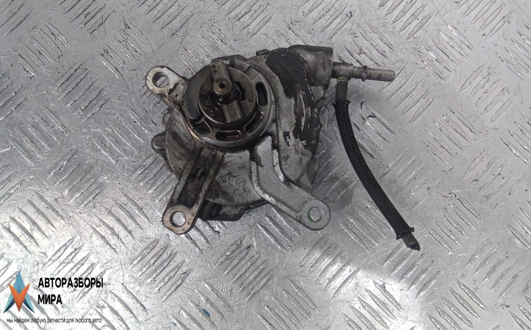 насос вакуумный Toyota COROLLA VERSO 2008, 2.2 л., дизель, МКПП, минивэн, 29300-0R010 - фото №1