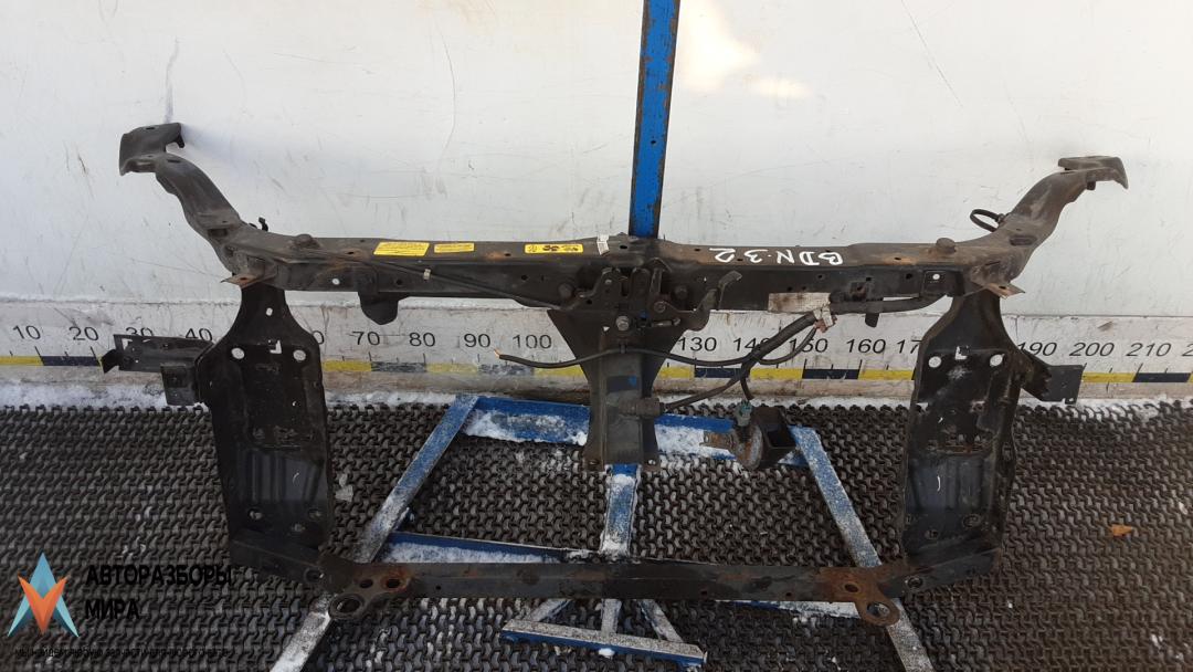 Передняя панель крепления облицовки (телевизор) Nissan Qashqai 1 поколение 2008, 1.5 л., дизель, МКПП, внедорожник 5 дв. - фото №1