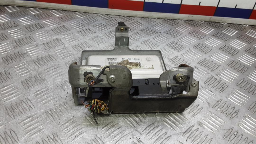 ЭБУ Toyota Corolla 9 поколение (E120/E130) 2002, 1.4 л., бензин, МКПП, хетчбэк 5 дв., 0261207411 - фото №1