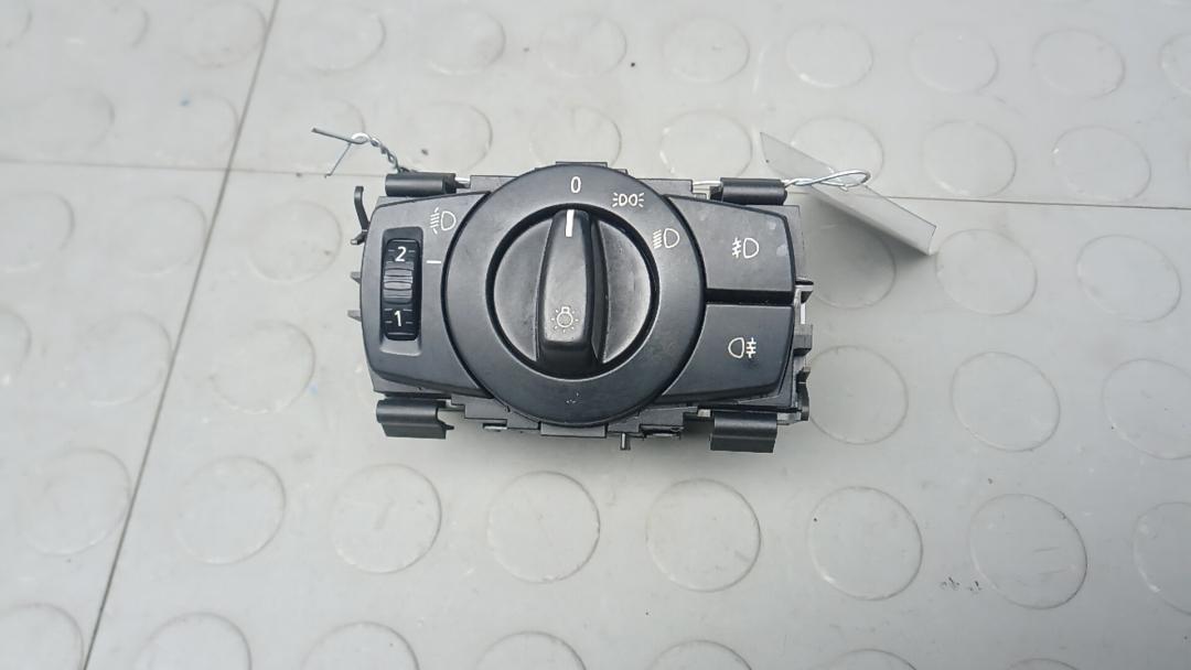 переключатель света BMW 1 серия E81/E82/E87/E88 2005, 2.0 л., 118i, бензин, МКПП, хетчбэк 5 дв., 6932794 - фото №1