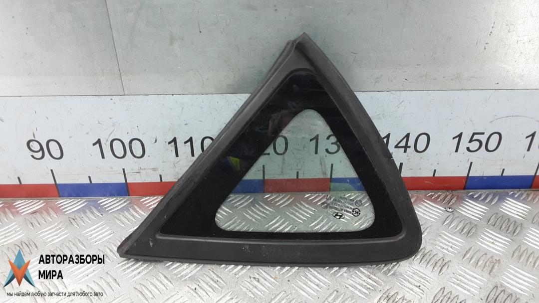 стекло кузовное боковое правое Hyundai i30 FD 2008, 1.6 л., бензин, МКПП, хетчбэк 5 дв. - фото №1