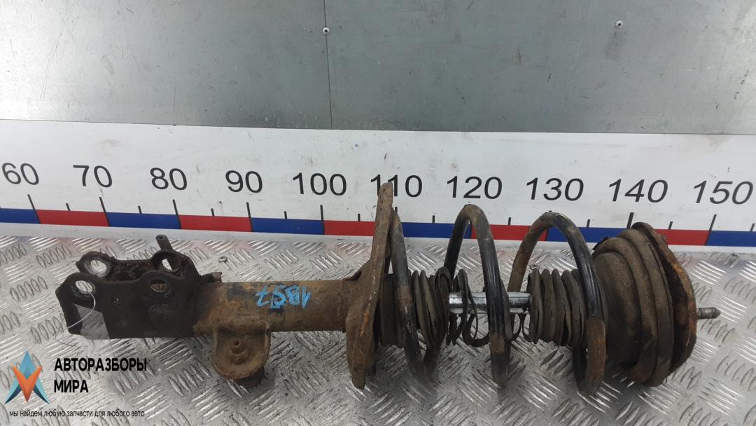 Стойка Toyota RAV4 3 поколение (XA30) 2007, 2.2 л., дизель, МКПП, внедорожник 5 дв. - фото №1