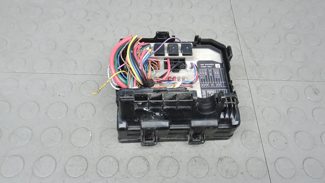 блок предохранителей Nissan Tiida C12 2011, 1.5 л., дизель, МКПП, хетчбэк 5 дв. - фото №1