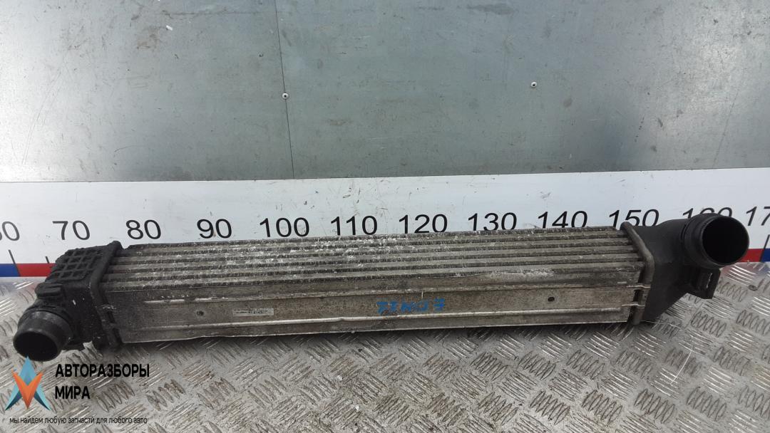 радиатор интеркулера Renault Fluence 1 поколение 2011, 1.5 л., дизель, АКПП, седан - фото №1