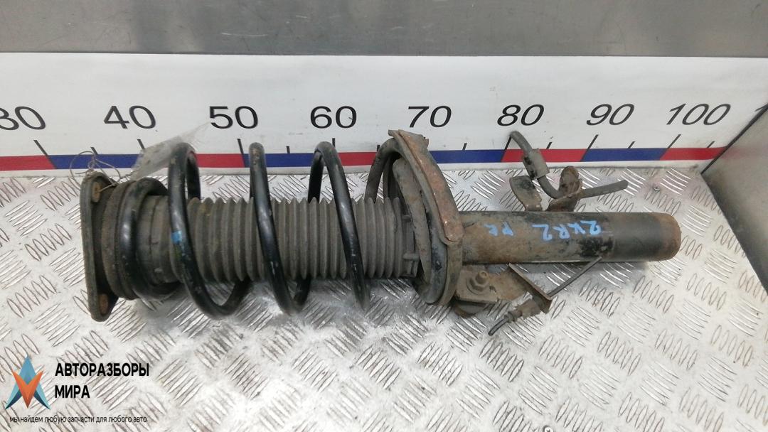 Стойка Ford Focus 3 поколение 2013, 1.6 л., TDCi, дизель, МКПП, хетчбэк 5 дв. - фото №1