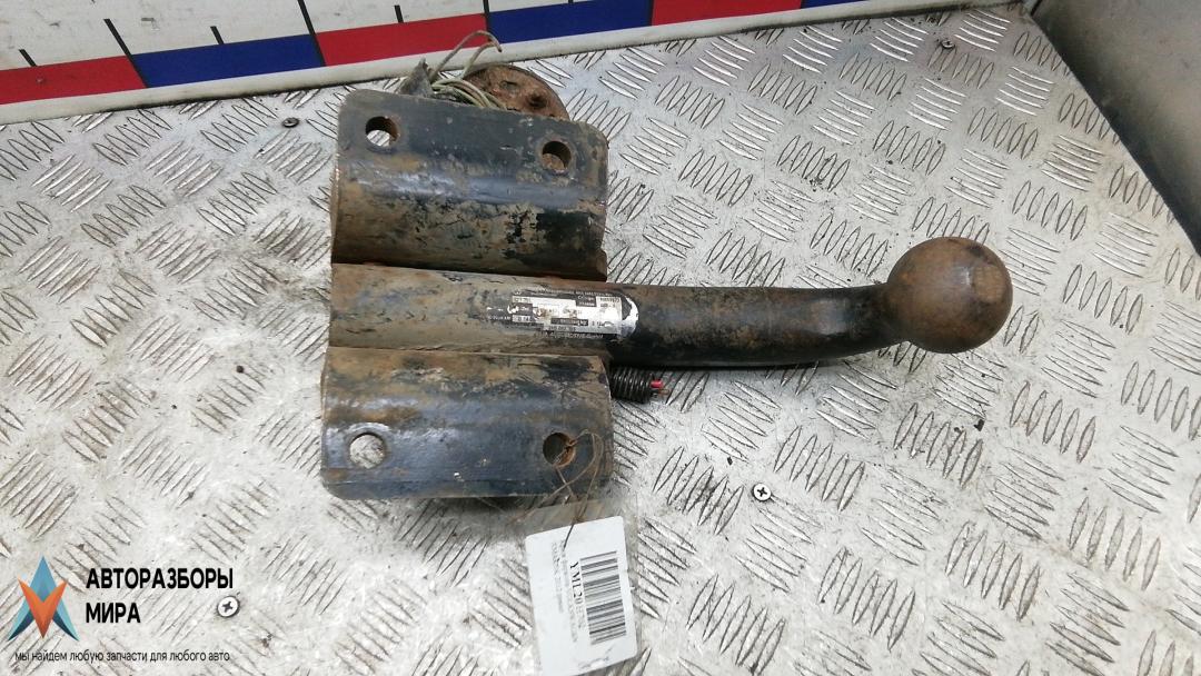 Крюк фаркопа Volkswagen Amarok 1 поколение 2012, 2.0 л., BiTDI, дизель, АКПП, пикап - фото №1