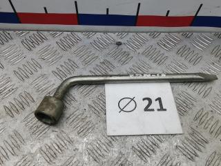 ключ колесный (балонный) Toyota Avensis 2 поколение (T250) 2004, 1.6 л., бензин, МКПП, седан