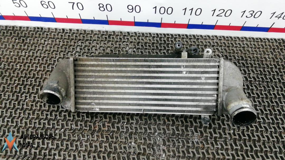 радиатор интеркулера Kia Sorento 2 поколение 2010, 2.2 л., дизель, АКПП, внедорожник 5 дв. - фото №1