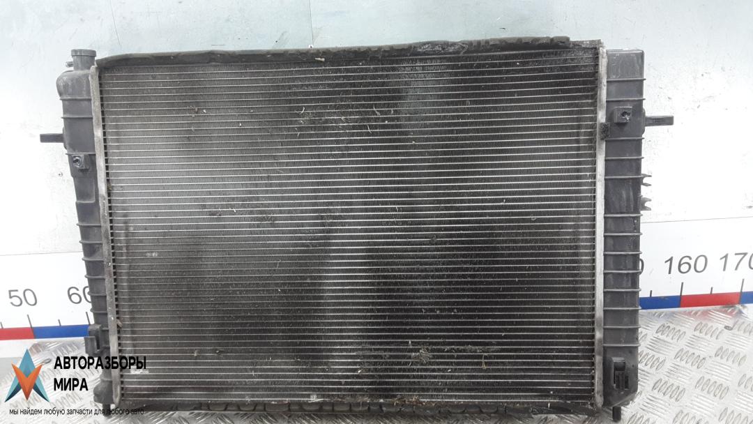 радиатор охлаждения Kia Sportage 2 поколение 2005, 2.0 л., дизель, МКПП, внедорожник 5 дв., 253102E500 - фото №1