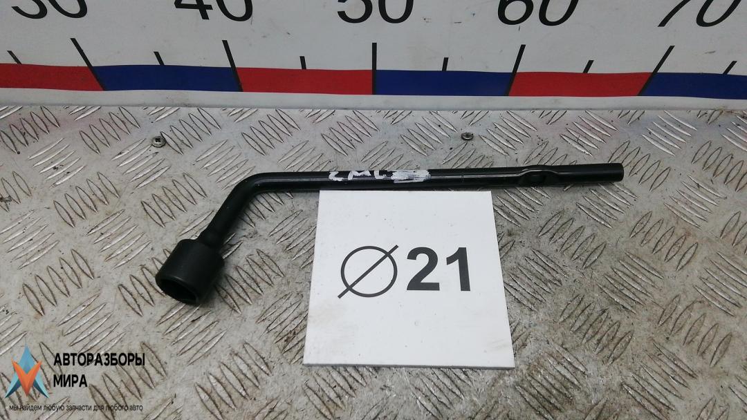 ключ колесный (балонный) Kia Carens 3 поколение 2008, 2.0 л., D CRDi, дизель, МКПП, минивэн - фото №1