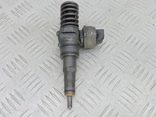 форсунка Volkswagen Passat B6 2006, 1.9 л., дизель, МКПП, седан, 038130073AG