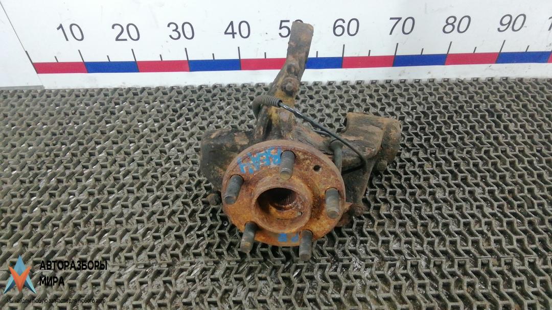 ступица передняя правая Land Rover Freelander 2 поколение 2007, 2.2 л., D TD4, дизель, МКПП, внедорожник 5 дв. - фото №1