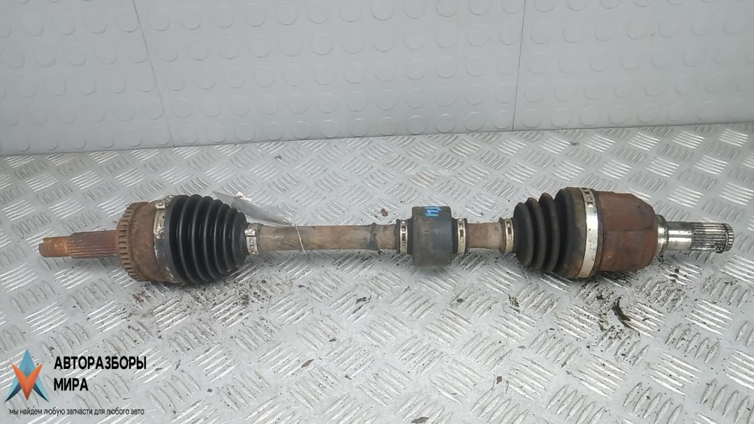 полуось передняя левая (приводной вал, ШРУС) Kia Ceed 2 поколение 2012, 1.6 л., дизель, МКПП, универсал - фото №1