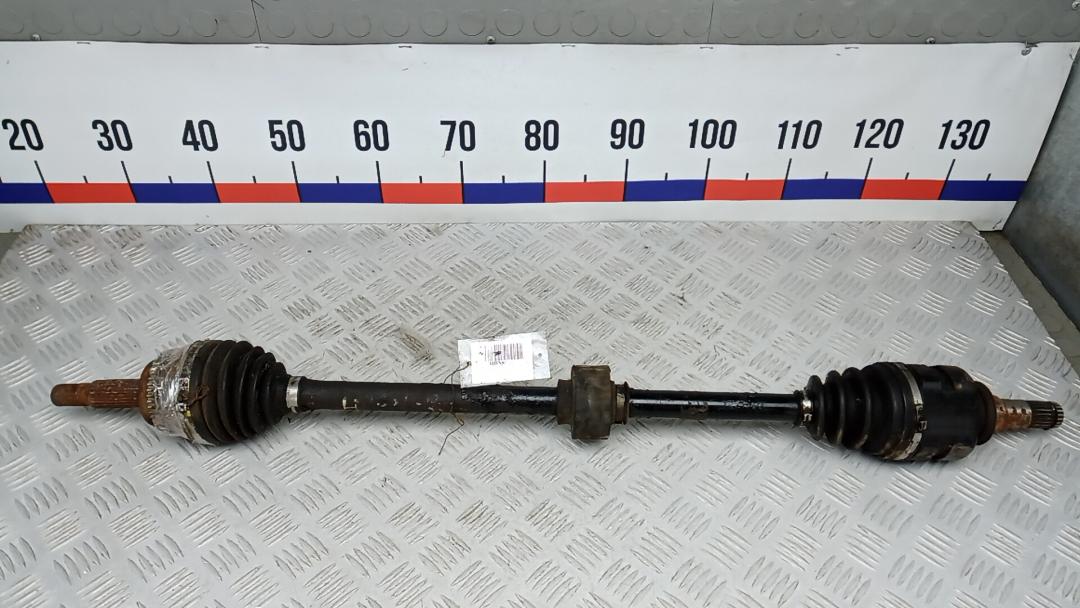 полуось передняя правая (приводной вал, ШРУС) Toyota COROLLA VERSO 2004, 1.6 л., бензин, МКПП, минивэн - фото №1