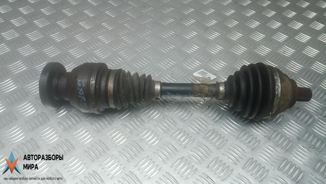 полуось передняя левая (приводной вал, ШРУС) Volkswagen Tiguan 1 поколение 2009, 2.0 л., дизель, МКПП, внедорожник 5 дв. - фото №1