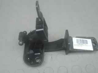 петля крышки багажника Volvo V70 3 поколение 2009, 2.4 л., D D5, дизель, АКПП, универсал