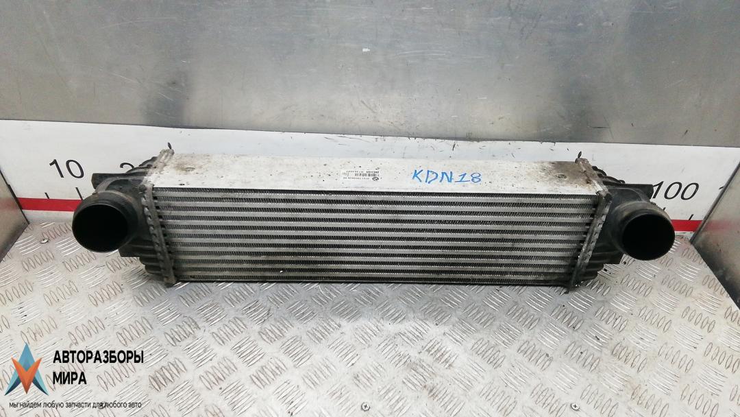 радиатор интеркулера BMW 5 серия F07/F10/F11 2011, 2.0 л., 520d, дизель, АКПП, седан, 1751780562906 - фото №1